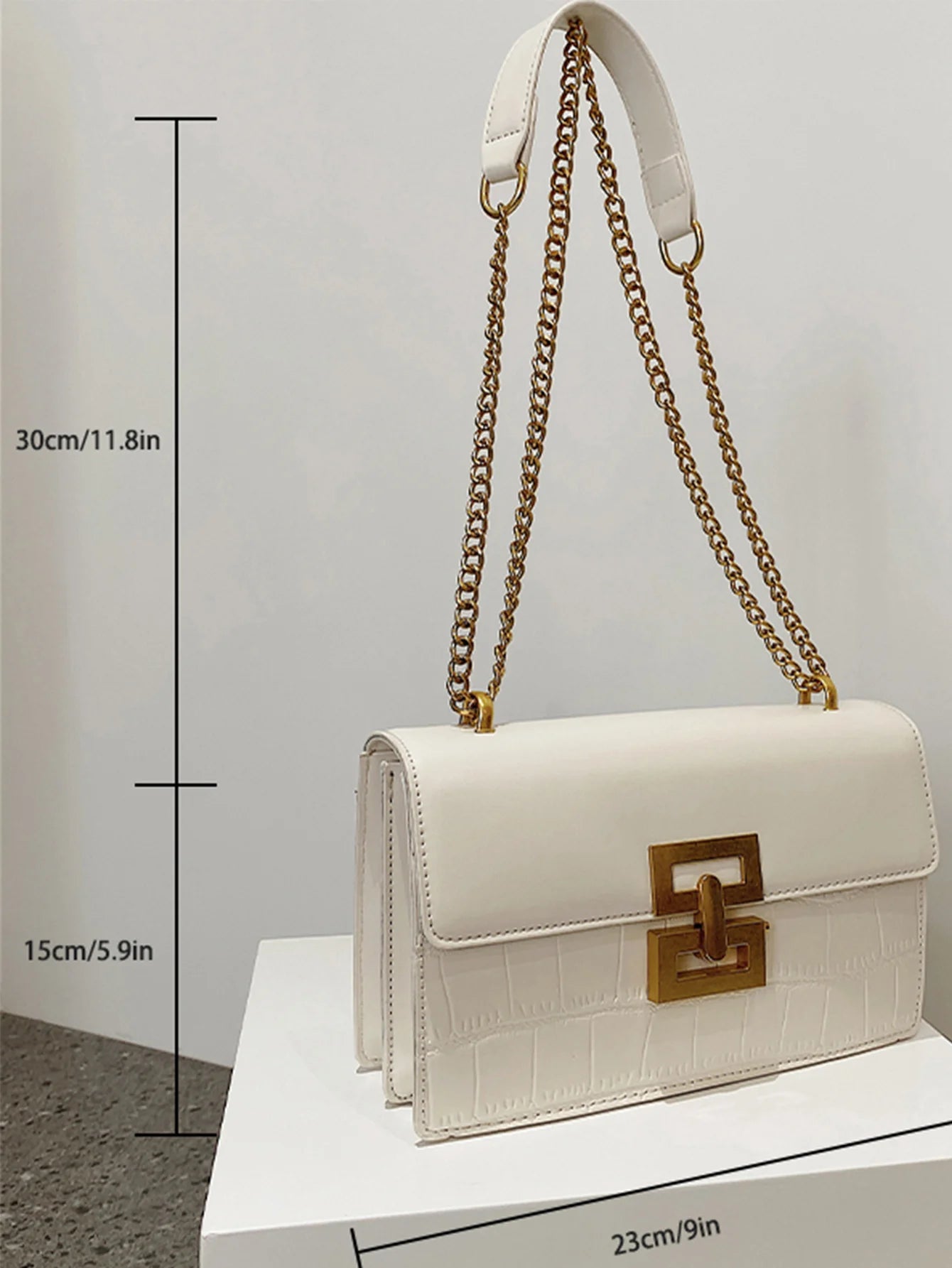 Elegant Quilted Chain Bag