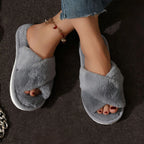 Cozy Modern Slippers – Stylish & Comfortable Indoor Footwear
