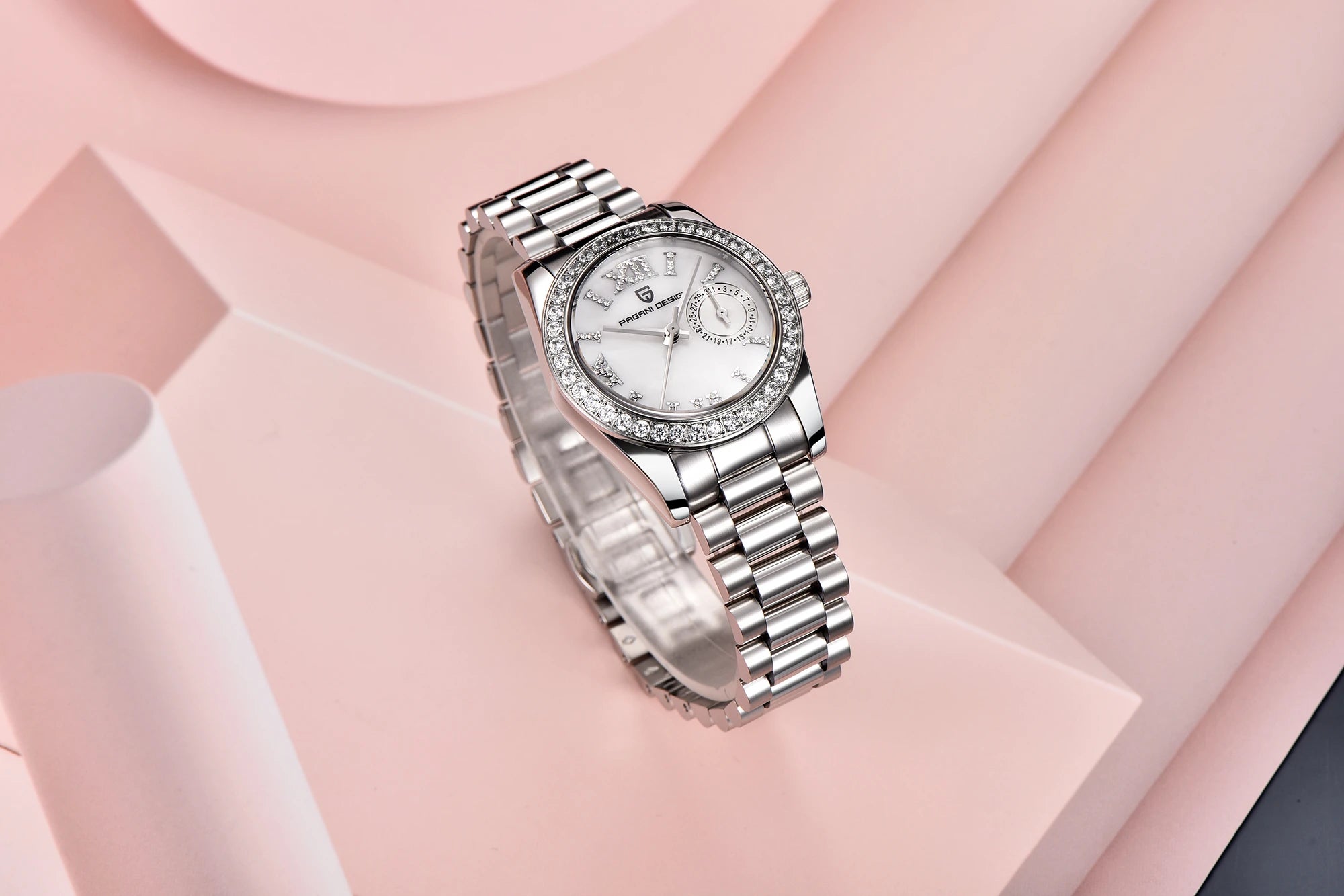 Sapphire Crystal Roman Dial Fashion Watch
