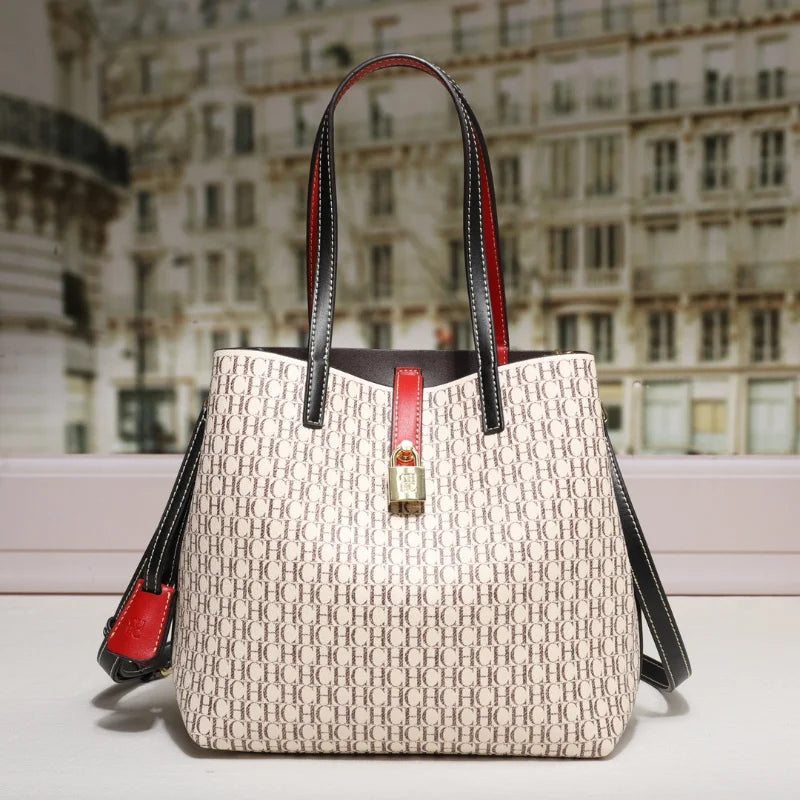 Sophisticated Tote Bag – Modern Minimalist Style