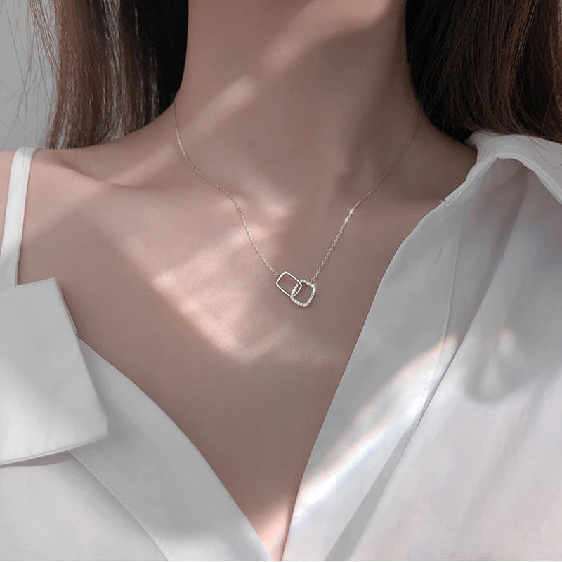 Elegant Interlocking Necklace – Rectangle & Round Designs
