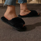 Cozy Modern Slippers – Stylish & Comfortable Indoor Footwear
