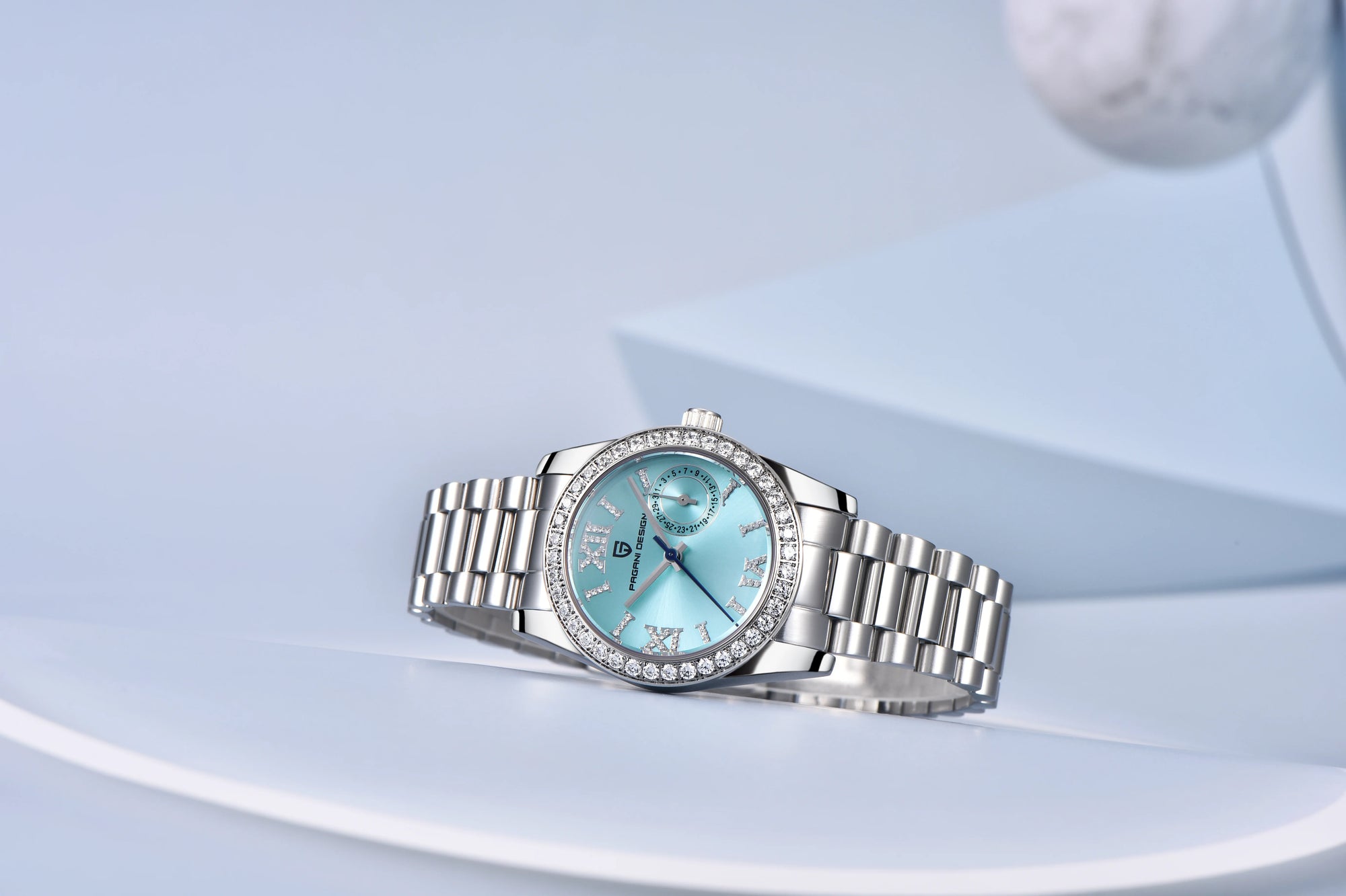 Sapphire Crystal Roman Dial Fashion Watch