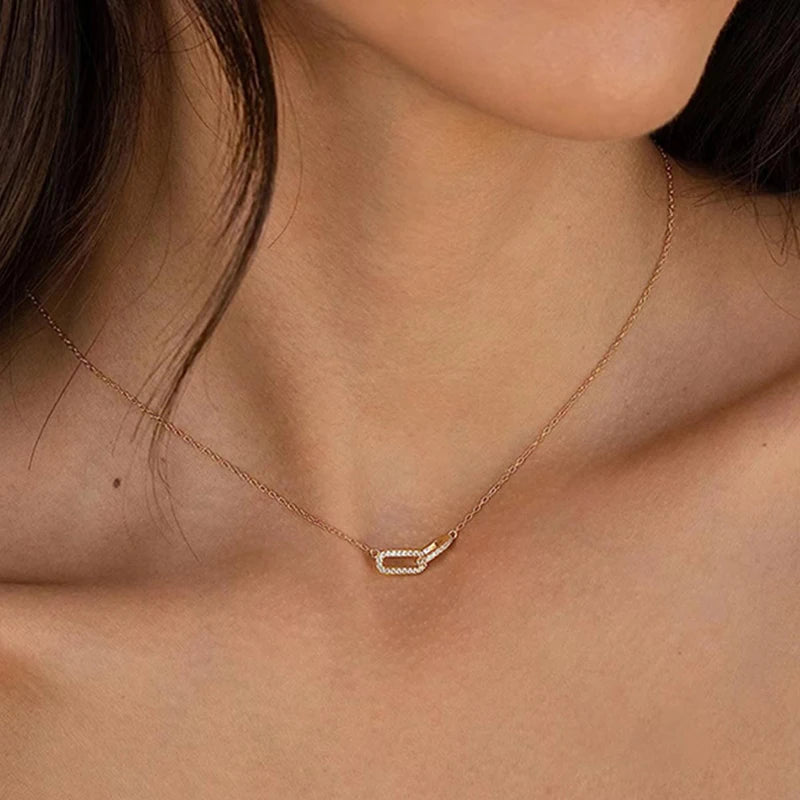 Elegant Interlocking Necklace – Rectangle & Round Designs