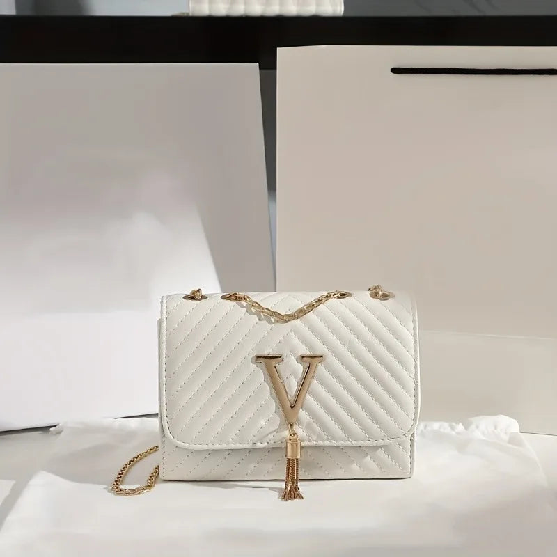 Luxury Quilted Chain Bag – Chic Crossbody in White, Black & Pink