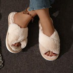Cozy Modern Slippers – Stylish & Comfortable Indoor Footwear